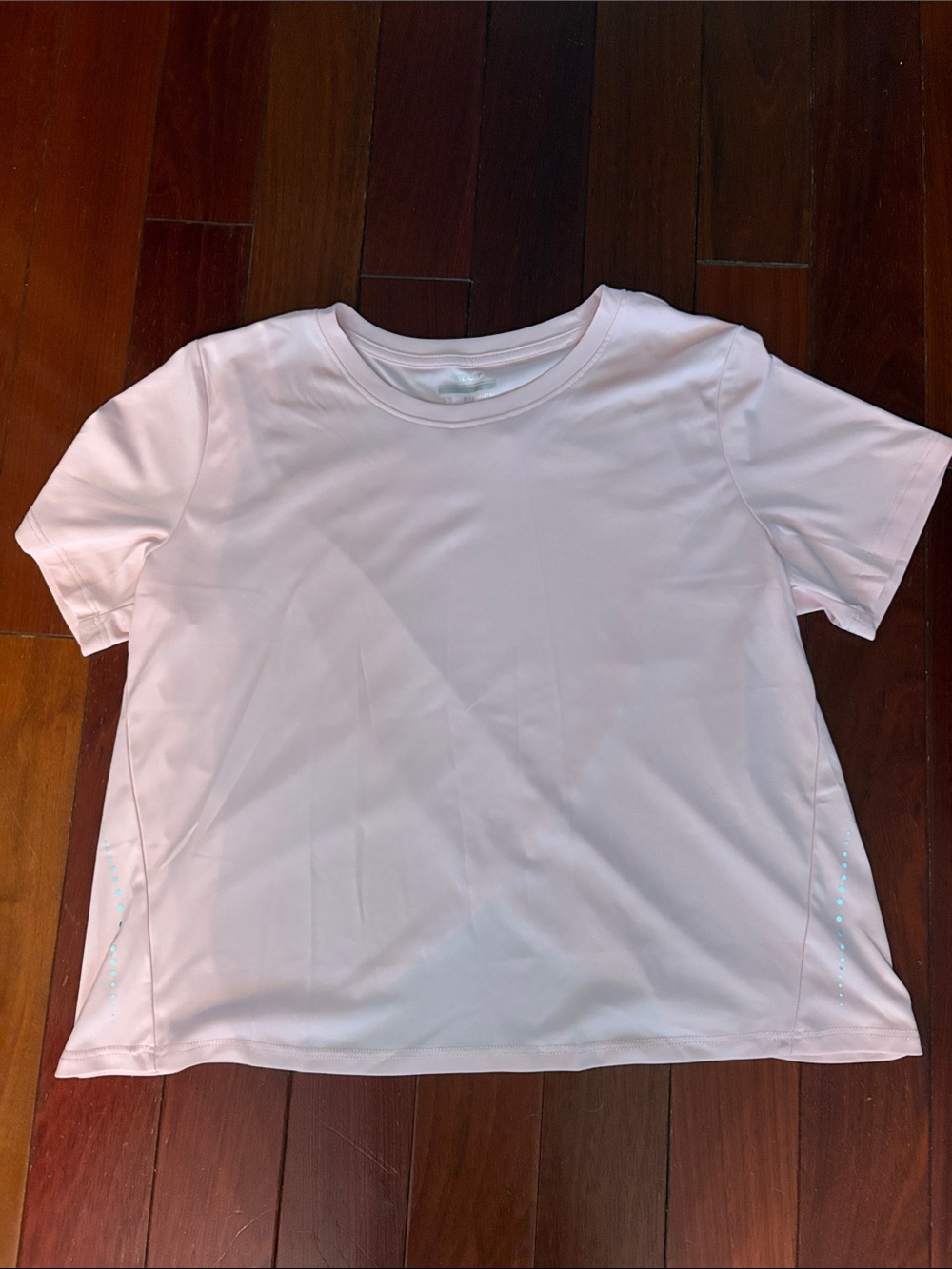 Women’s pink flowy shirt